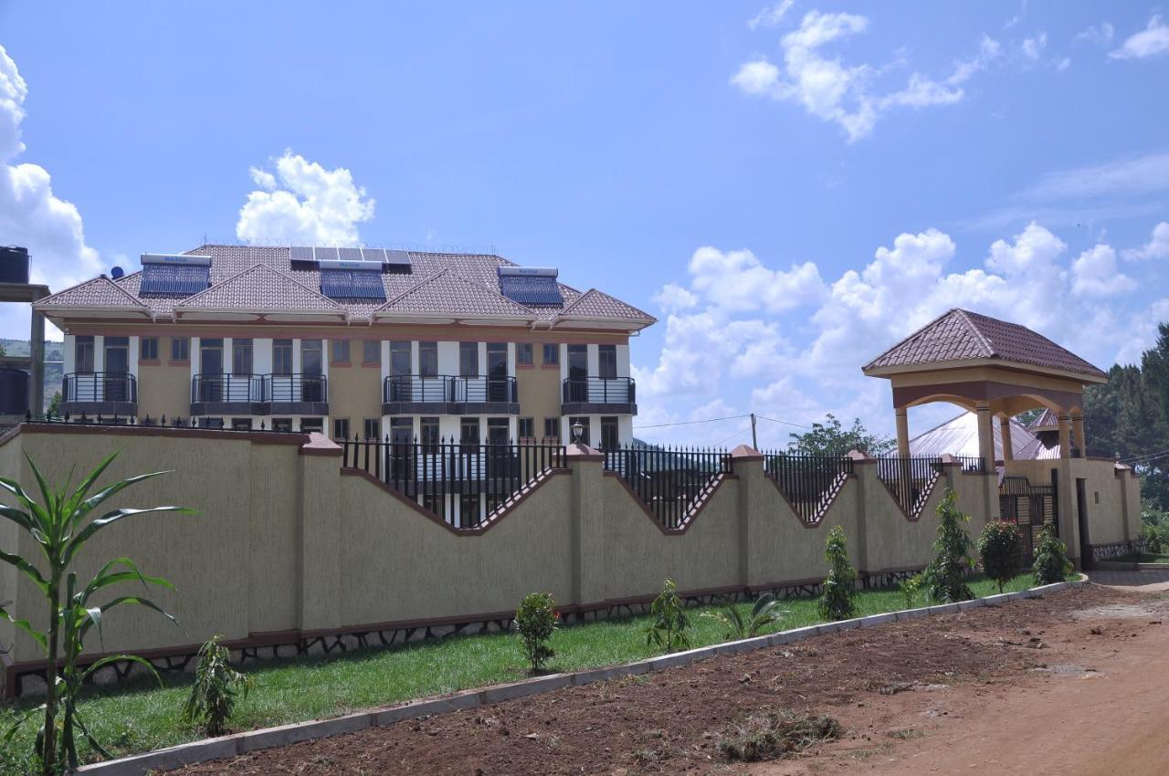 Golden View Hotel Ibanda ภายนอก รูปภาพ