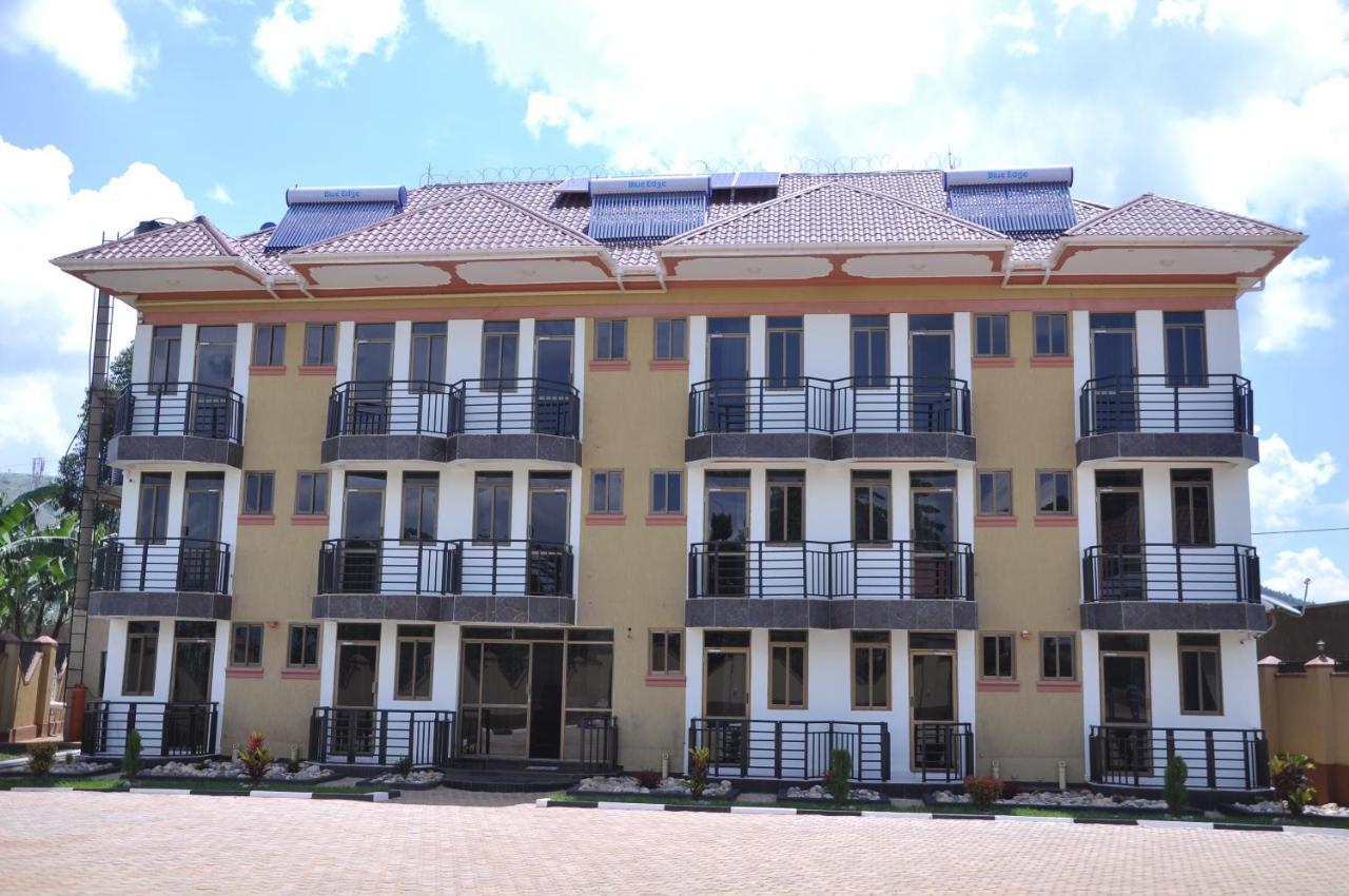 Golden View Hotel Ibanda ภายนอก รูปภาพ