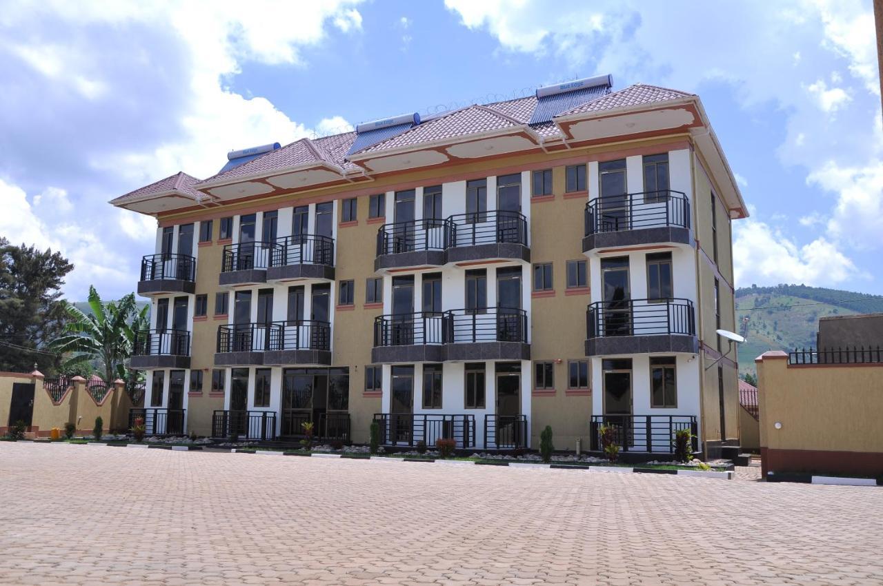 Golden View Hotel Ibanda ภายนอก รูปภาพ