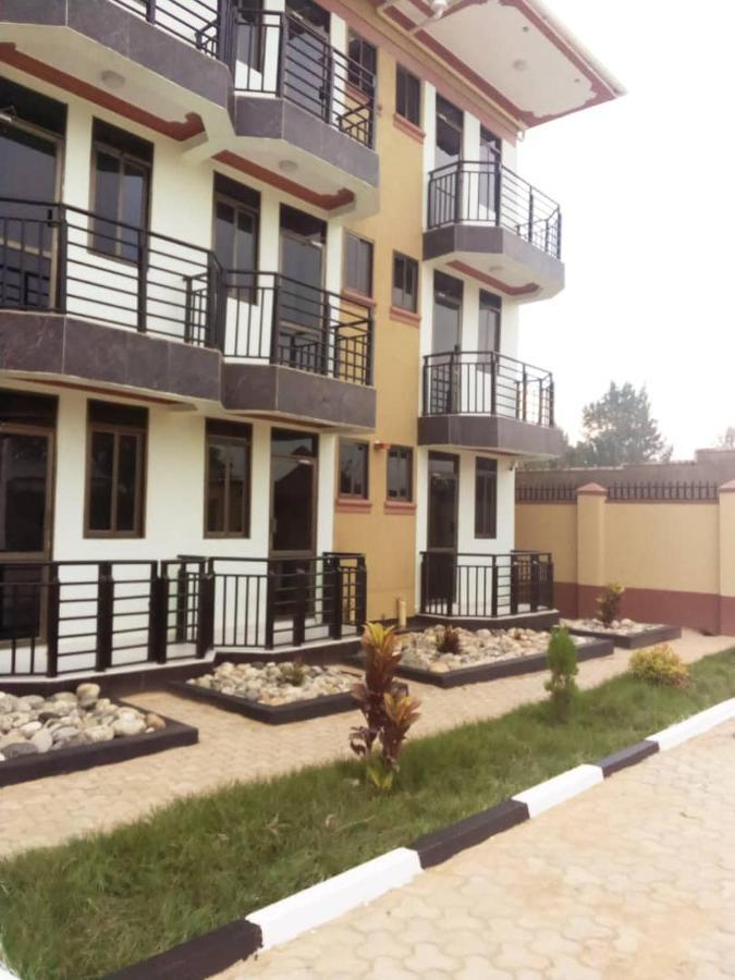 Golden View Hotel Ibanda ภายนอก รูปภาพ